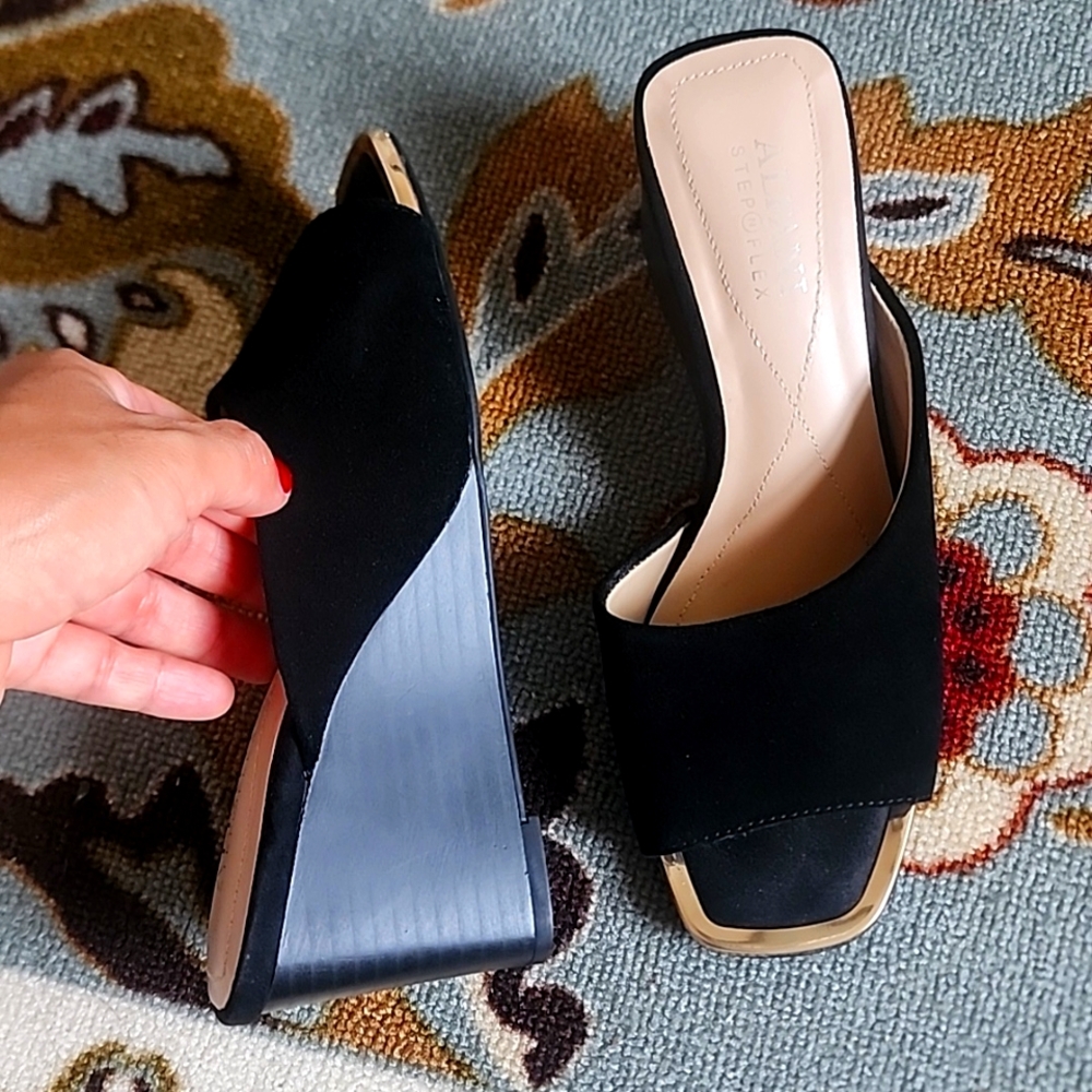 Black Women's Wedge Sandals 5.5